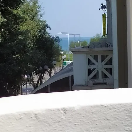 Bed & Breakfast 44 4*